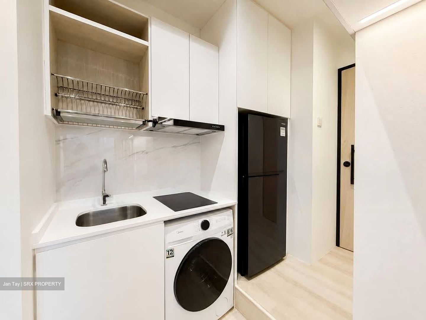 East Coast Road (D15), Apartment #564052131